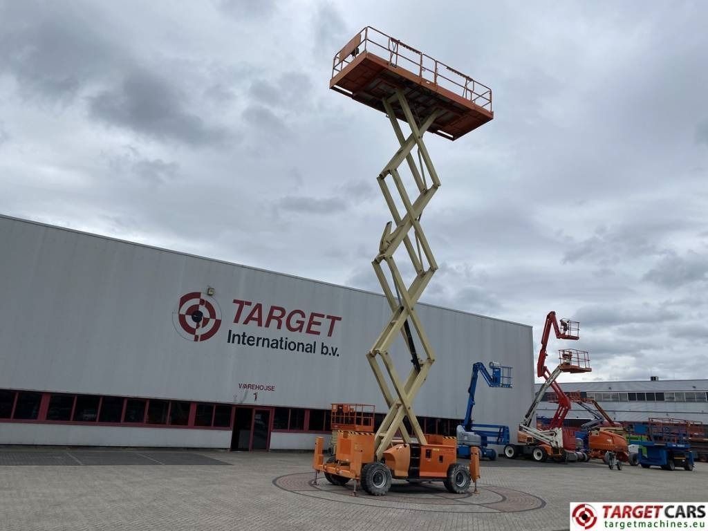 Plataforma de tijeras JLG 4394RT Diesel 4x4 Scissor Work Lift 1511cm: foto 6 Plataforma de tijeras JLG 4394RT Diesel 4x4 Scissor Work Lift 1511cm: foto 6