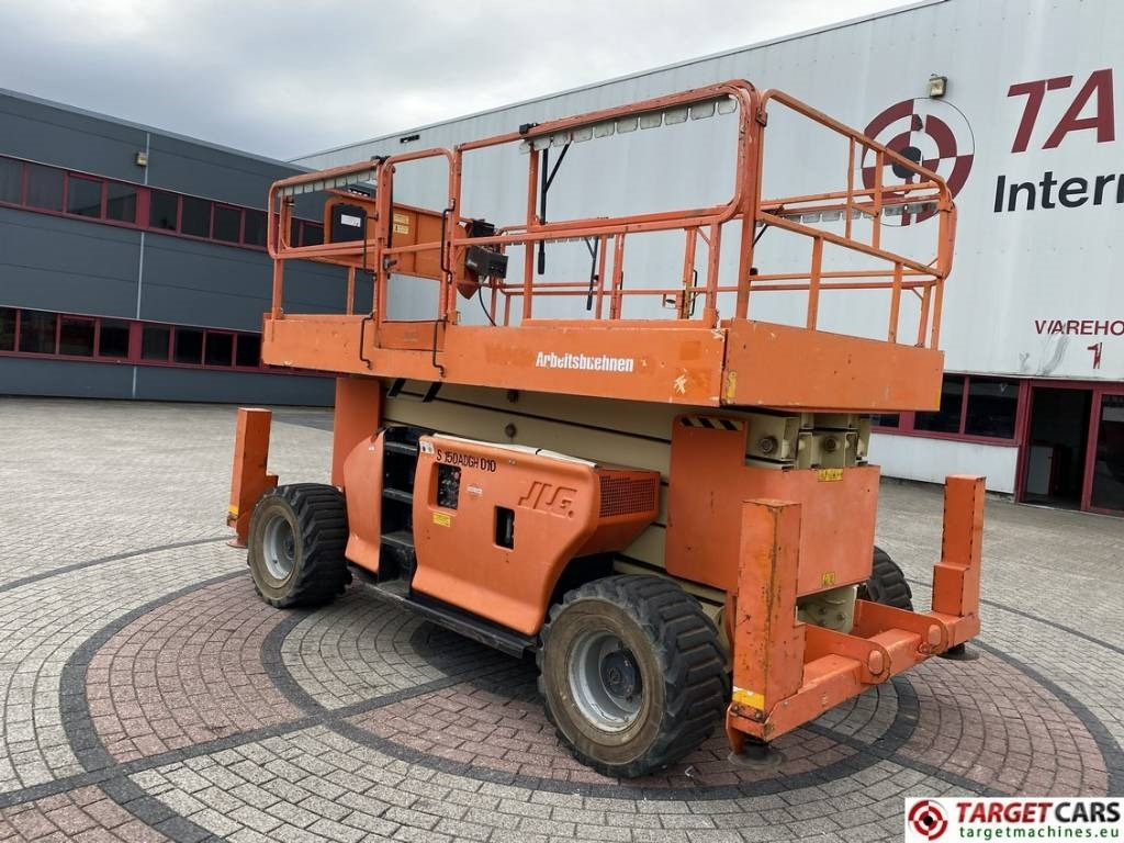 JLG 4394RT Diesel 4x4 Scissor Work Lift 1511cm - Plataforma de tijeras: foto 4 JLG 4394RT Diesel 4x4 Scissor Work Lift 1511cm - Plataforma de tijeras: foto 4