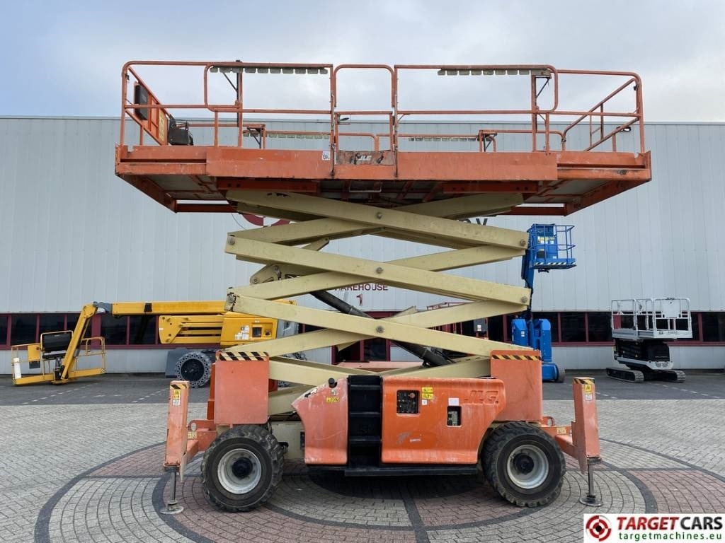 JLG 4394RT Diesel 4x4 Scissor Work Lift 1511cm  - Plataforma de tijeras: foto 5 JLG 4394RT Diesel 4x4 Scissor Work Lift 1511cm  - Plataforma de tijeras: foto 5
