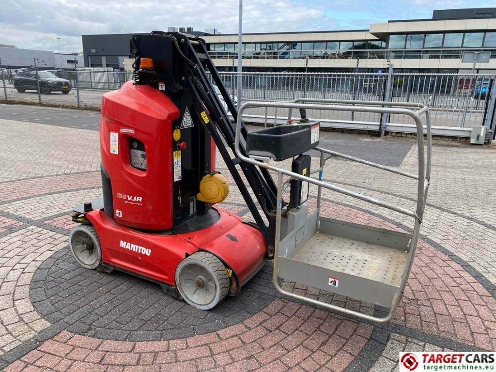 Manitou 100VJR Evolution Vertical Mast Work Lift 990cm - Plataforma de mástil vertical: foto 3 Manitou 100VJR Evolution Vertical Mast Work Lift 990cm - Plataforma de mástil vertical: foto 3