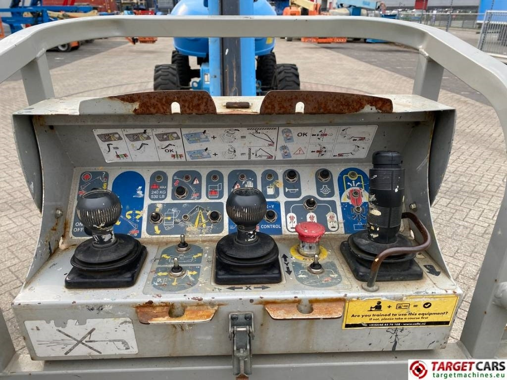 Plataforma telescopica Manitou 280TJ Telescopic 4x4x4 Diesel Boom WorkLift 2775cm: foto 9 Plataforma telescopica Manitou 280TJ Telescopic 4x4x4 Diesel Boom WorkLift 2775cm: foto 9