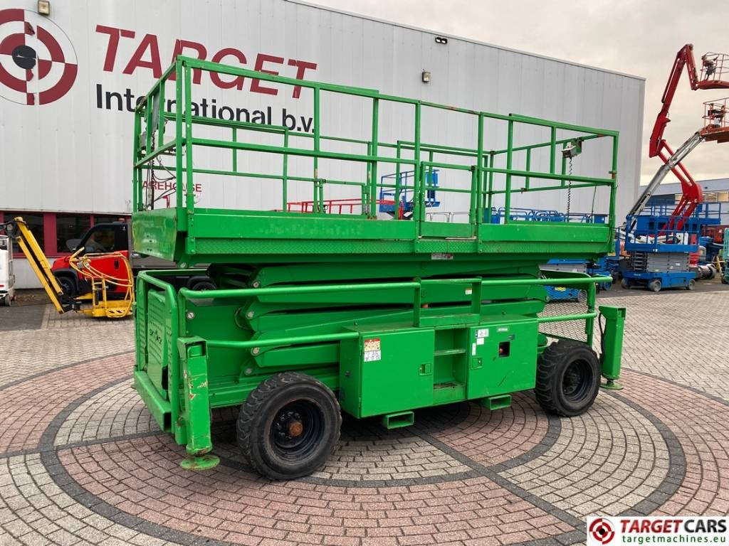 SkyJack SJ9241 RT Diesel 4x4 Scissor Work Lift 1450cm - Plataforma de tijeras: foto 1 SkyJack SJ9241 RT Diesel 4x4 Scissor Work Lift 1450cm - Plataforma de tijeras: foto 1