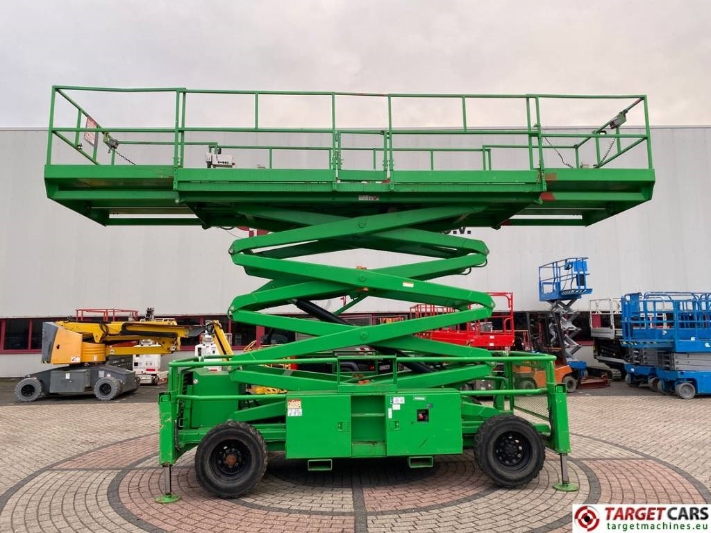 SkyJack SJ9241 RT Diesel 4x4 Scissor Work Lift 1450cm - Plataforma de tijeras: foto 5 SkyJack SJ9241 RT Diesel 4x4 Scissor Work Lift 1450cm - Plataforma de tijeras: foto 5