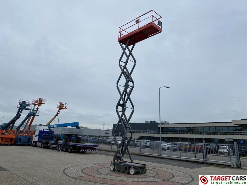 Plataforma de tijeras SkyJack SJIII-4632 Electric 4632 Scissor Work Lift 1170cm: foto 7 Plataforma de tijeras SkyJack SJIII-4632 Electric 4632 Scissor Work Lift 1170cm: foto 7