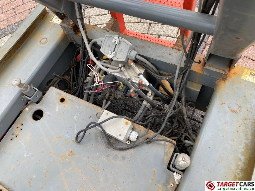 Plataforma de tijeras SkyJack SJIII-4740 Electric 4740 Scissor Work Lift 1380cm: foto 29 Plataforma de tijeras SkyJack SJIII-4740 Electric 4740 Scissor Work Lift 1380cm: foto 29