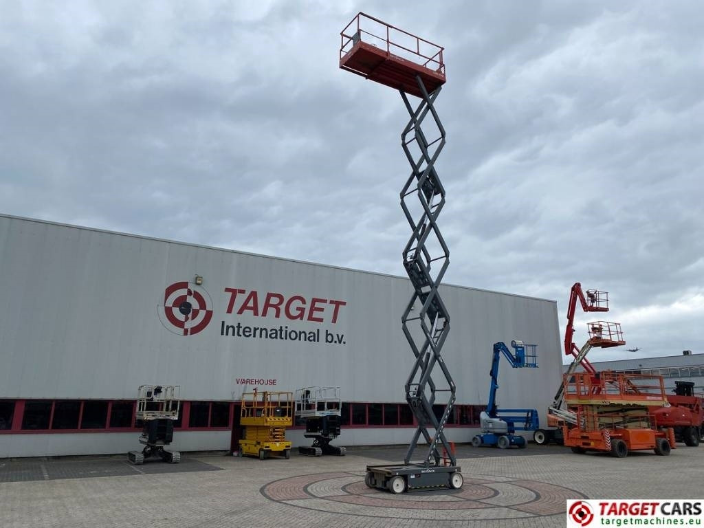 Plataforma de tijeras SkyJack SJIII-4740 Electric 4740 Scissor Work Lift 1380cm: foto 6 Plataforma de tijeras SkyJack SJIII-4740 Electric 4740 Scissor Work Lift 1380cm: foto 6