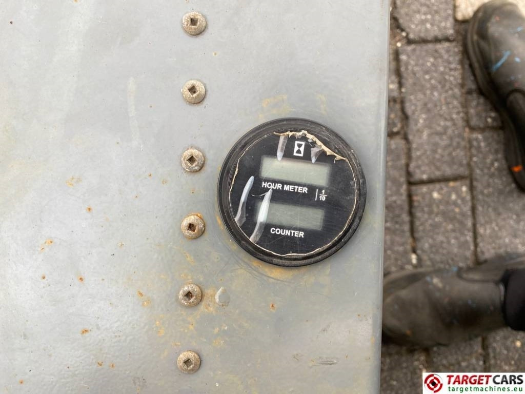 Plataforma de tijeras SkyJack SJIII-4740 Electric 4740 Scissor Work Lift 1380cm: foto 18 Plataforma de tijeras SkyJack SJIII-4740 Electric 4740 Scissor Work Lift 1380cm: foto 18