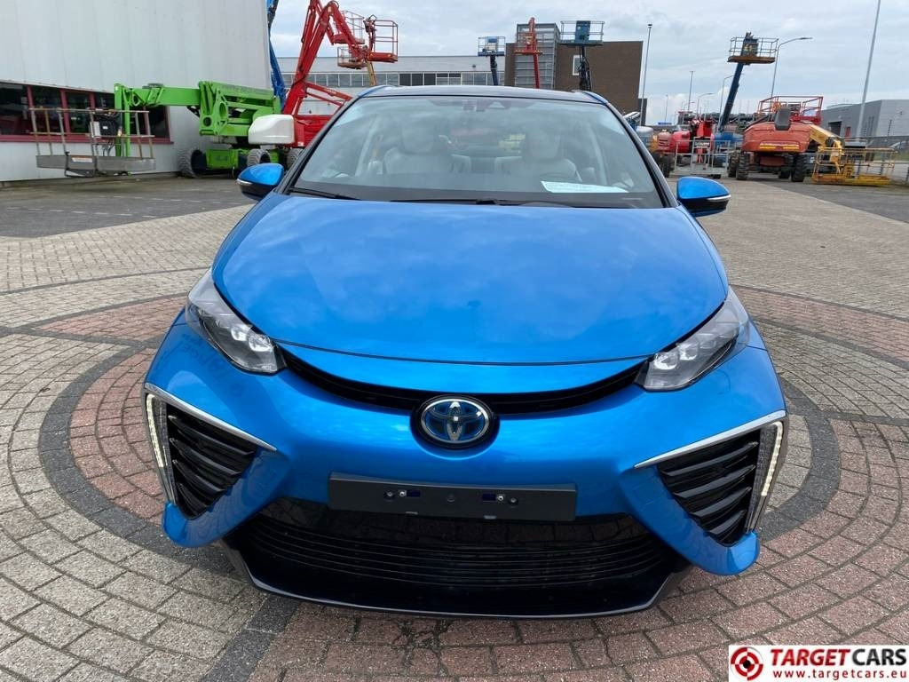 Toyota Mirai FCV HydroGen FuelCell - Sedan: foto 2 Toyota Mirai FCV HydroGen FuelCell - Sedan: foto 2