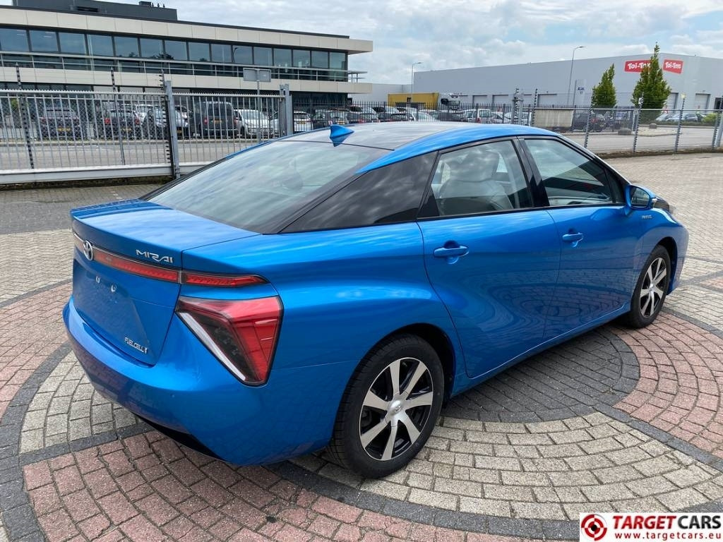 Toyota Mirai FCV HydroGen FuelCell - Sedan: foto 4 Toyota Mirai FCV HydroGen FuelCell - Sedan: foto 4