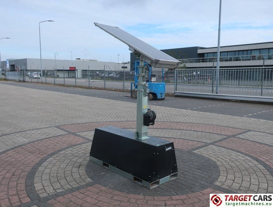 Trime X-Pole 2x25W Led Solar Tower Light - Torre de iluminación: foto 2 Trime X-Pole 2x25W Led Solar Tower Light - Torre de iluminación: foto 2