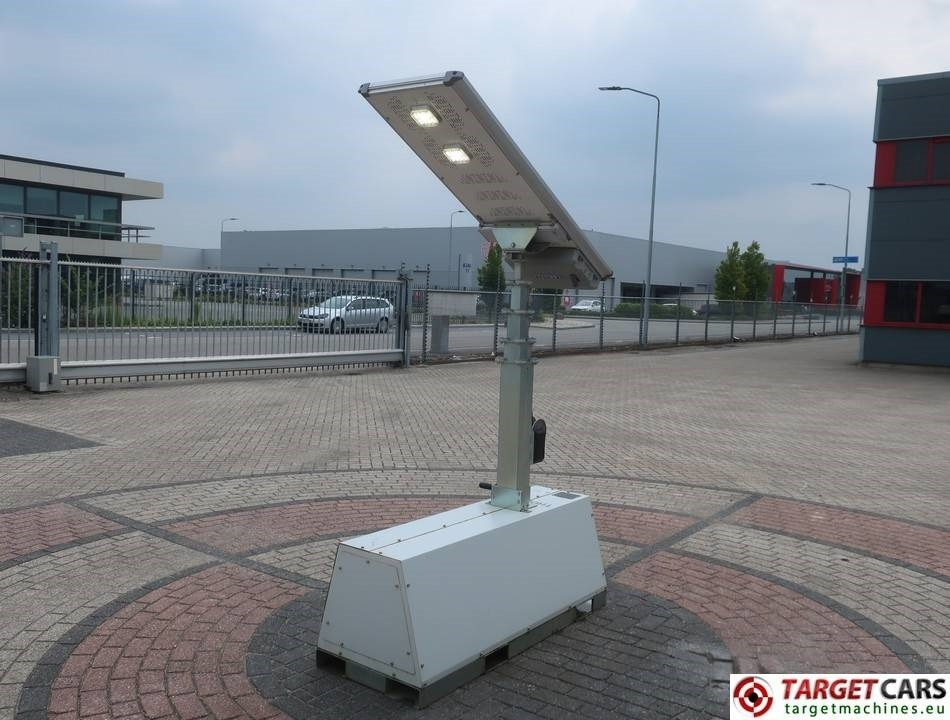 Trime X-Pole Tower Light 2x25W Led Solar Panel - Torre de iluminación: foto 3 Trime X-Pole Tower Light 2x25W Led Solar Panel - Torre de iluminación: foto 3