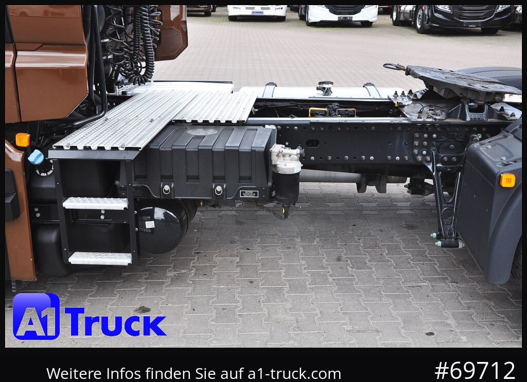 MAN TGX 18,480 BLS Intarder Standkima, Soundsystem - Cabeza tractora: foto 2 MAN TGX 18,480 BLS Intarder Standkima, Soundsystem - Cabeza tractora: foto 2