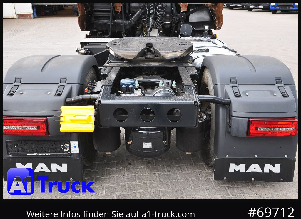 MAN TGX 18,480 BLS Intarder Standkima, Soundsystem - Cabeza tractora: foto 3 MAN TGX 18,480 BLS Intarder Standkima, Soundsystem - Cabeza tractora: foto 3