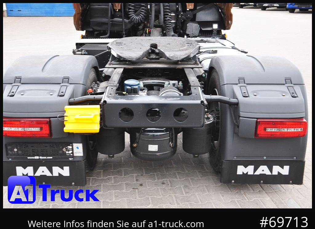 MAN TGX 18,480 BLS Intarder, Standklima, Soundsystem - Cabeza tractora: foto 3 MAN TGX 18,480 BLS Intarder, Standklima, Soundsystem - Cabeza tractora: foto 3