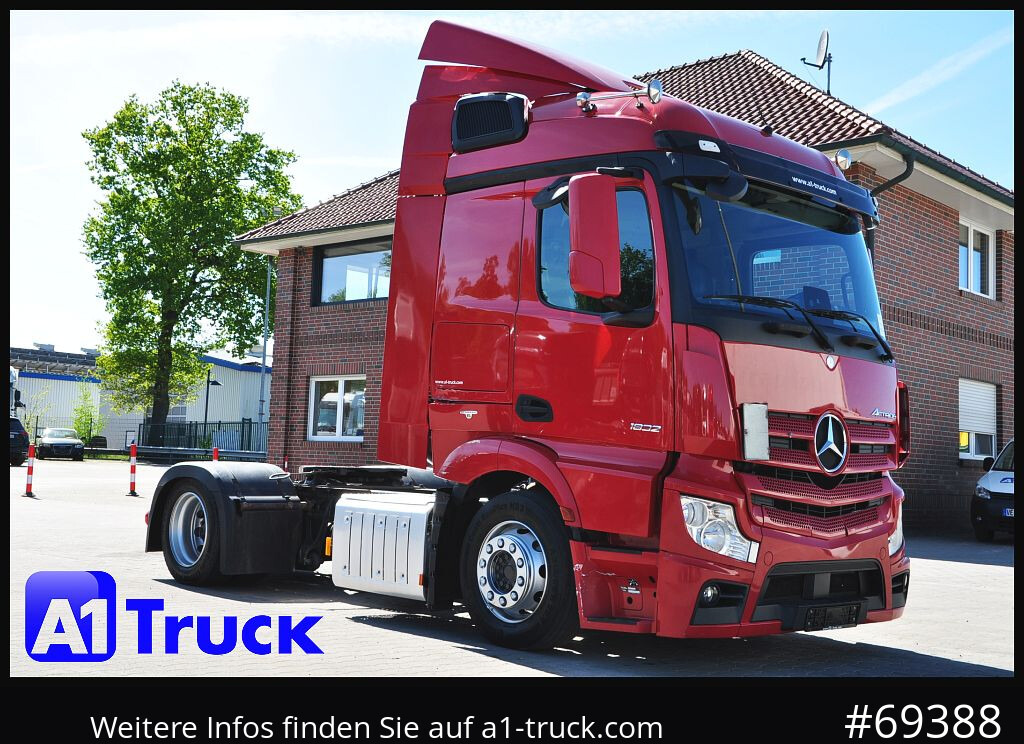 MERCEDES-BENZ Actros 1832, Lowliner, 1 Vorbesitzer - Cabeza tractora: foto 1 MERCEDES-BENZ Actros 1832, Lowliner, 1 Vorbesitzer - Cabeza tractora: foto 1