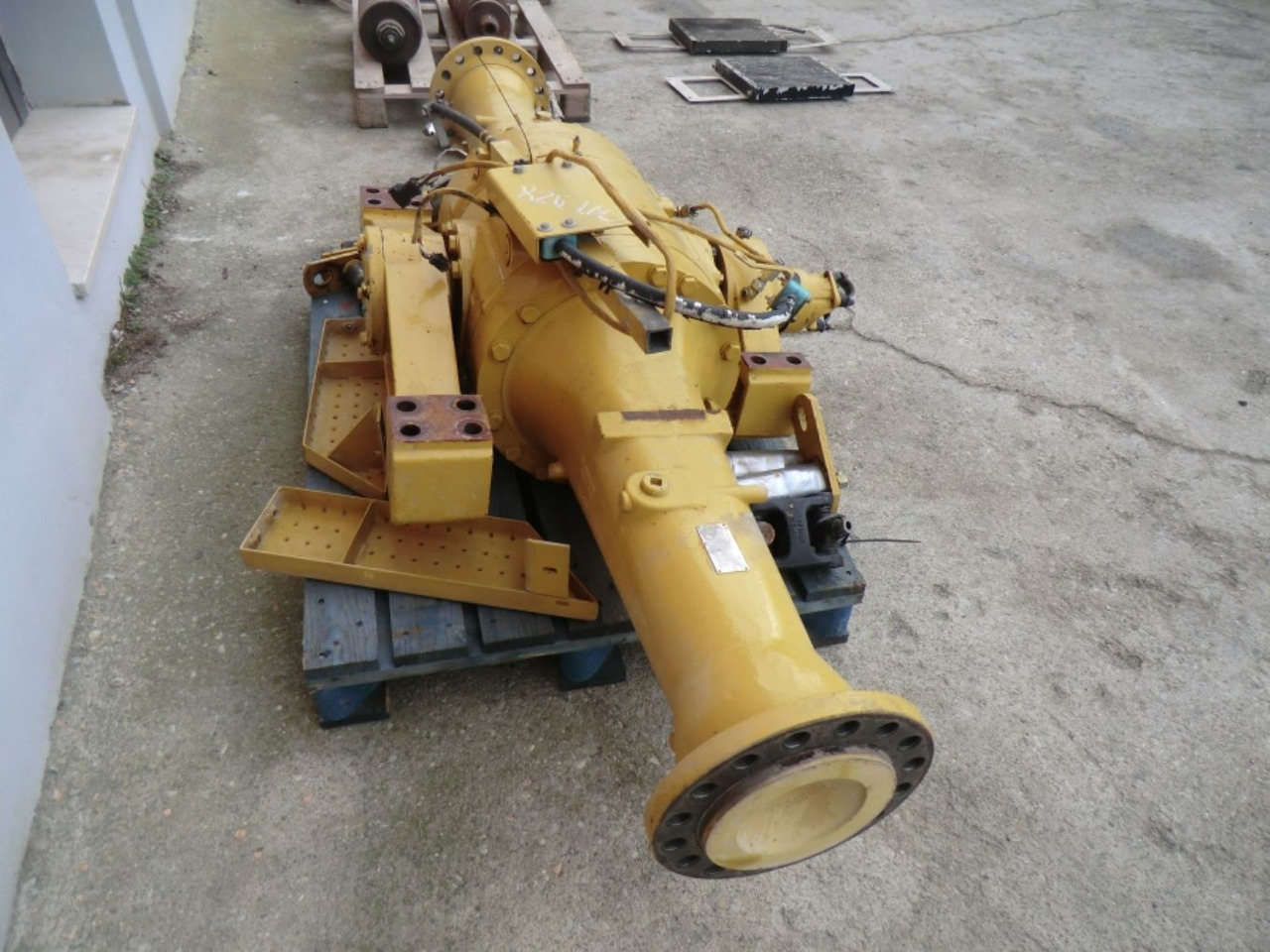 Caterpillar 928G - Eje posterior para Maquinaria de construcción: foto 2 Caterpillar 928G - Eje posterior para Maquinaria de construcción: foto 2