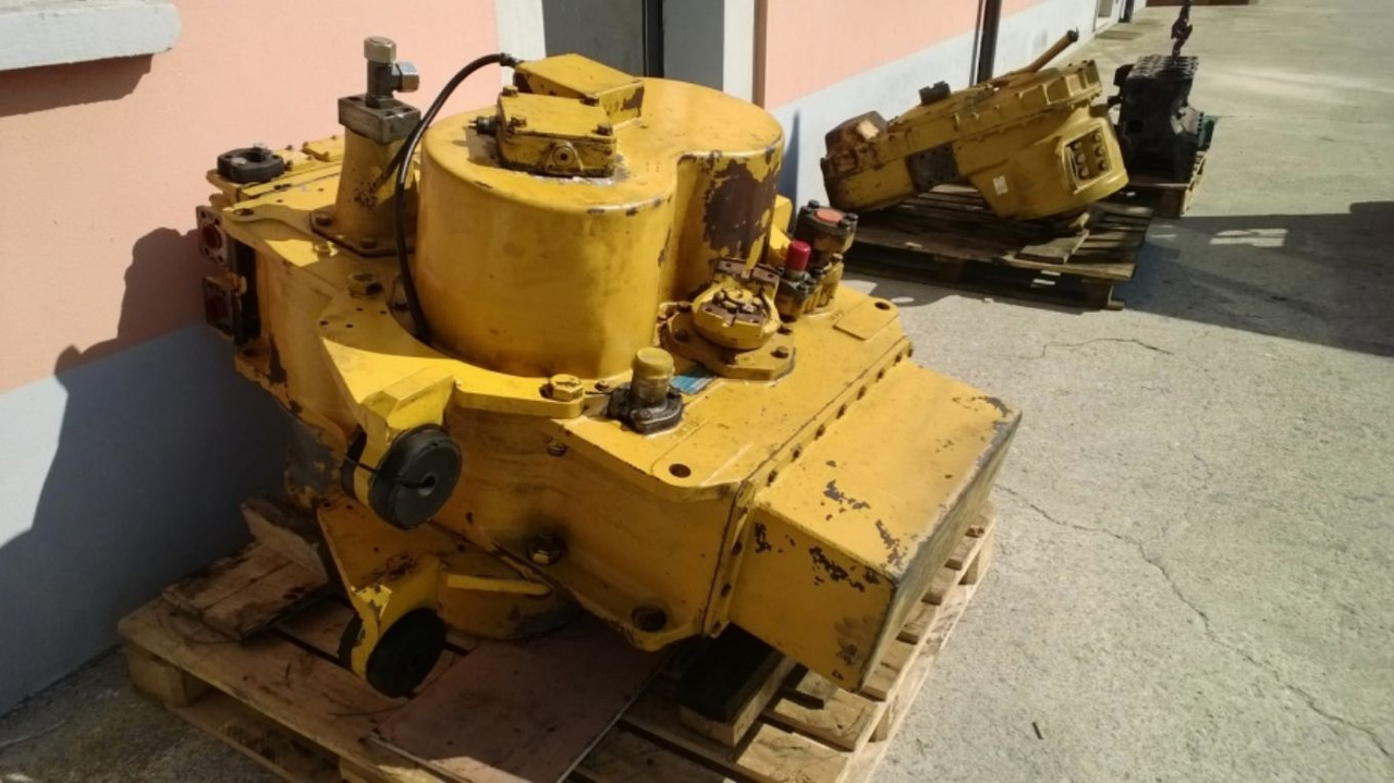 VOLVO L330E Trasmissione revisionata. - Caja de cambios para Maquinaria de construcción: foto 2 VOLVO L330E Trasmissione revisionata. - Caja de cambios para Maquinaria de construcción: foto 2