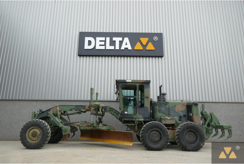 Caterpillar 130G Ex-army - Grader: foto 1 Caterpillar 130G Ex-army - Grader: foto 1