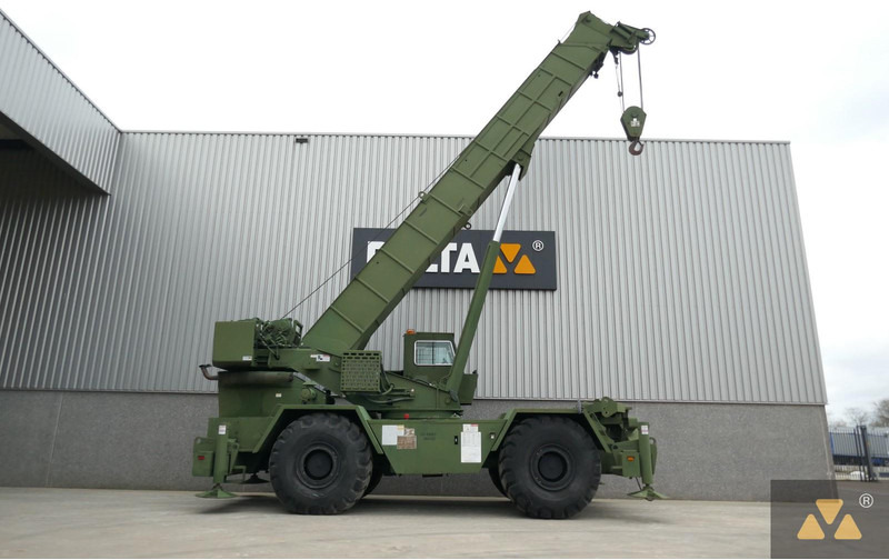 Grove RT875 Ex-army - Grúa para terrenos difíciles: foto 2 Grove RT875 Ex-army - Grúa para terrenos difíciles: foto 2