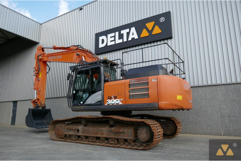 Hitachi ZX300LC-6 - Excavadora de cadenas: foto 4 Hitachi ZX300LC-6 - Excavadora de cadenas: foto 4