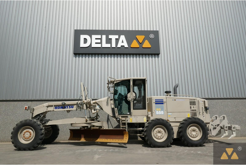 Komatsu GD555-5 Ex-army - Grader: foto 1 Komatsu GD555-5 Ex-army - Grader: foto 1