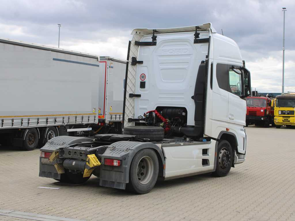 Ford F-MAX 12S, EURO 6, NAVIGATION - Cabeza tractora: foto 4 Ford F-MAX 12S, EURO 6, NAVIGATION - Cabeza tractora: foto 4