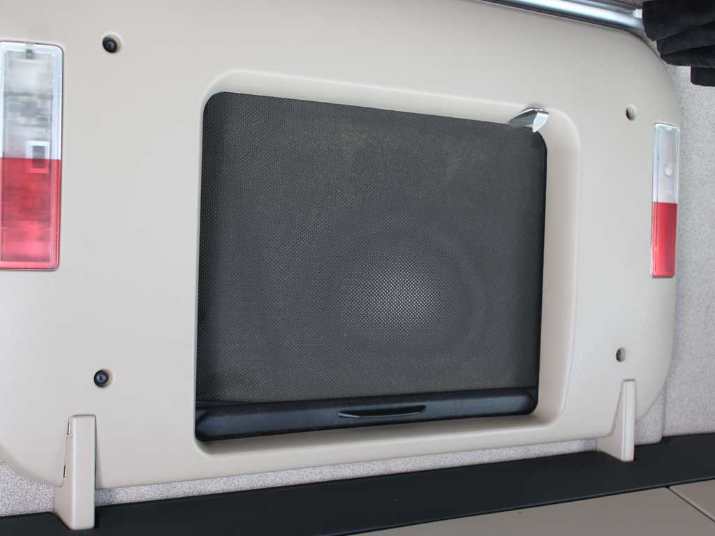 Cabeza tractora MAN TGX 18.500, EURO 6, LOW DECK, RETARDER: foto 16 Cabeza tractora MAN TGX 18.500, EURO 6, LOW DECK, RETARDER: foto 16