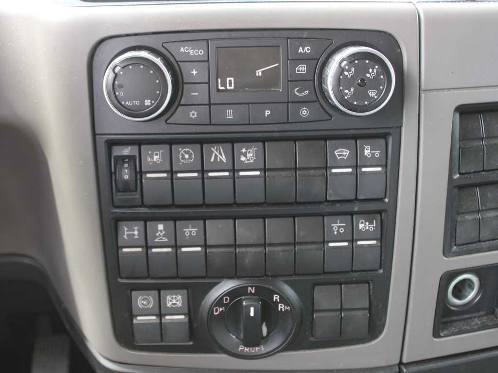 Cabeza tractora MAN TGX 18.500, EURO 6, LOW DECK, RETARDER: foto 14 Cabeza tractora MAN TGX 18.500, EURO 6, LOW DECK, RETARDER: foto 14