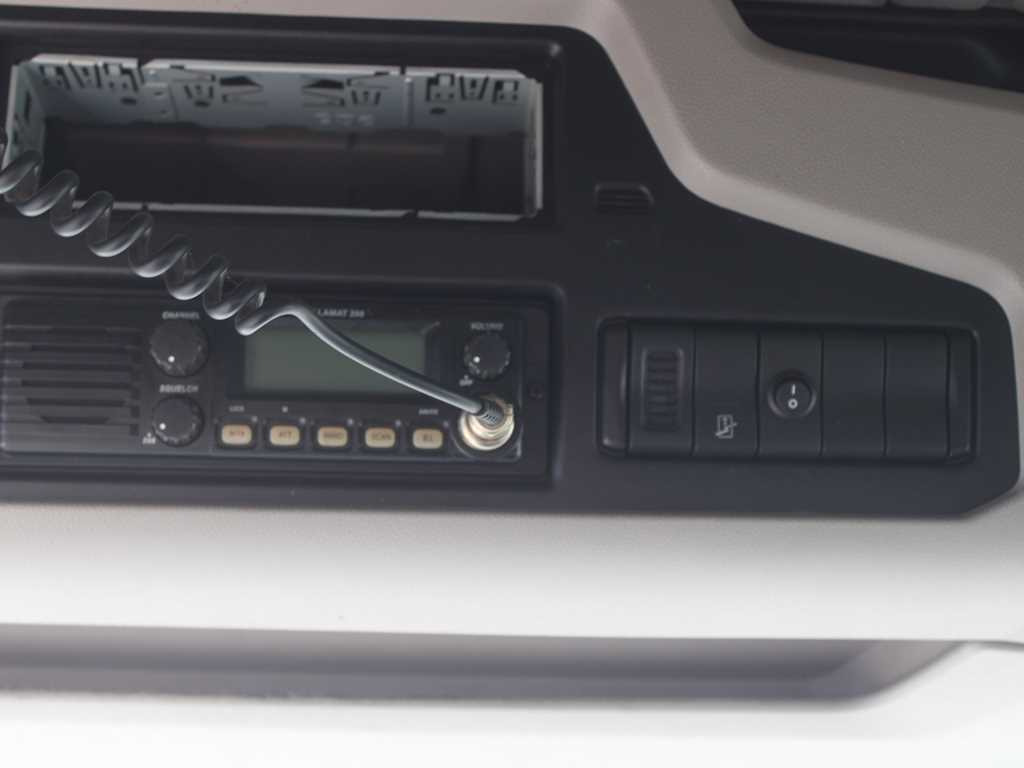 Cabeza tractora Scania R 450, DOUBLE CIRCUIT HYDRAULIC, RETARDER, EURO 6: foto 16 Cabeza tractora Scania R 450, DOUBLE CIRCUIT HYDRAULIC, RETARDER, EURO 6: foto 16