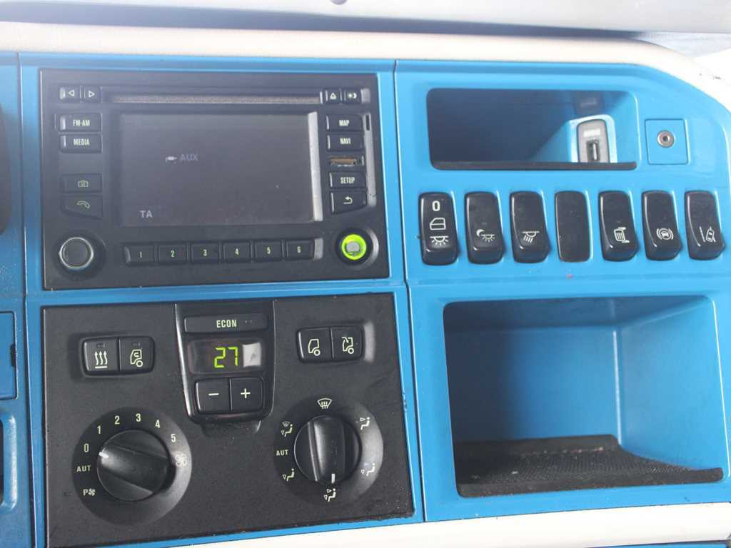 Cabeza tractora Scania R 450, EURO 6, RETARDER, AIR SUSPENSION: foto 13 Cabeza tractora Scania R 450, EURO 6, RETARDER, AIR SUSPENSION: foto 13