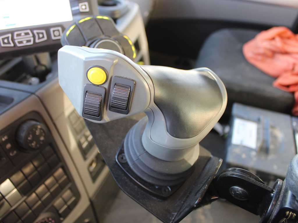 Camión MAN TGS 18.480 6X6 + AMAG multimixer MFT3-19AIO + WIRTGEN WS 250: foto 13 Camión MAN TGS 18.480 6X6 + AMAG multimixer MFT3-19AIO + WIRTGEN WS 250: foto 13