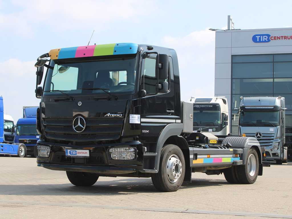 Mercedes-Benz ATEGO 1224, EURO 6, HOOK CONTAINER CARRIER - Camión multibasculante: foto 1 Mercedes-Benz ATEGO 1224, EURO 6, HOOK CONTAINER CARRIER - Camión multibasculante: foto 1