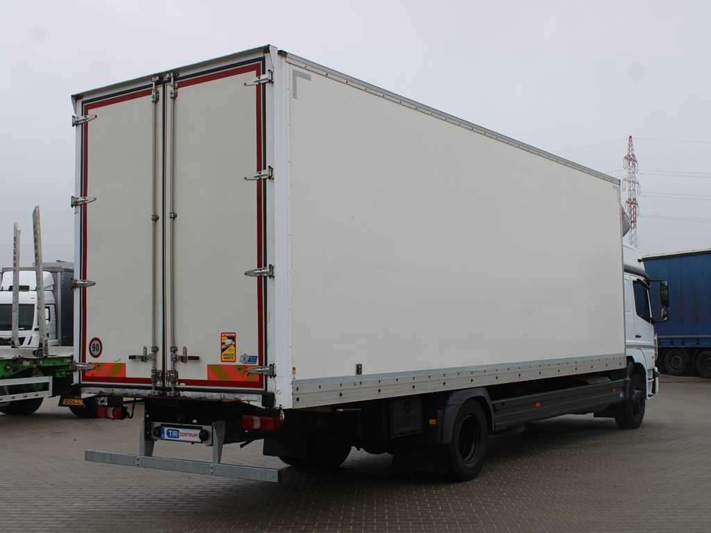 Mercedes-Benz ATEGO 1527, EURO 6, CAMERA, TIRES 80% - Camión caja cerrada: foto 4 Mercedes-Benz ATEGO 1527, EURO 6, CAMERA, TIRES 80% - Camión caja cerrada: foto 4