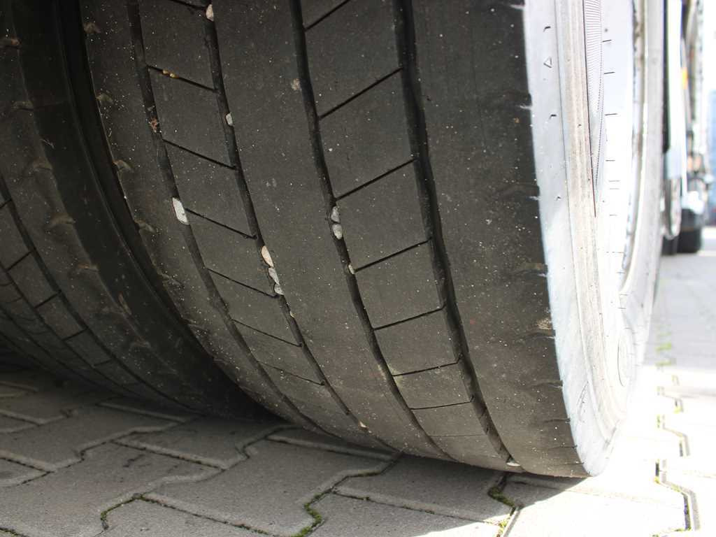 Leasing de  Mercedes-Benz Actros 2542, 6X2, LIFTING AXLE + PANAV TVK18M Mercedes-Benz Actros 2542, 6X2, LIFTING AXLE + PANAV TVK18M: foto 15