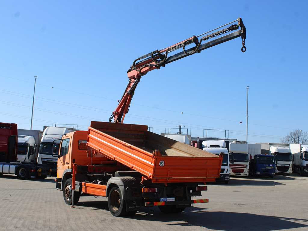 Mercedes-Benz Atego 1523, HYDRAULIC ARM ATLAS 60.1, THREE-SIDED - Otros maquinaria: foto 5 Mercedes-Benz Atego 1523, HYDRAULIC ARM ATLAS 60.1, THREE-SIDED - Otros maquinaria: foto 5