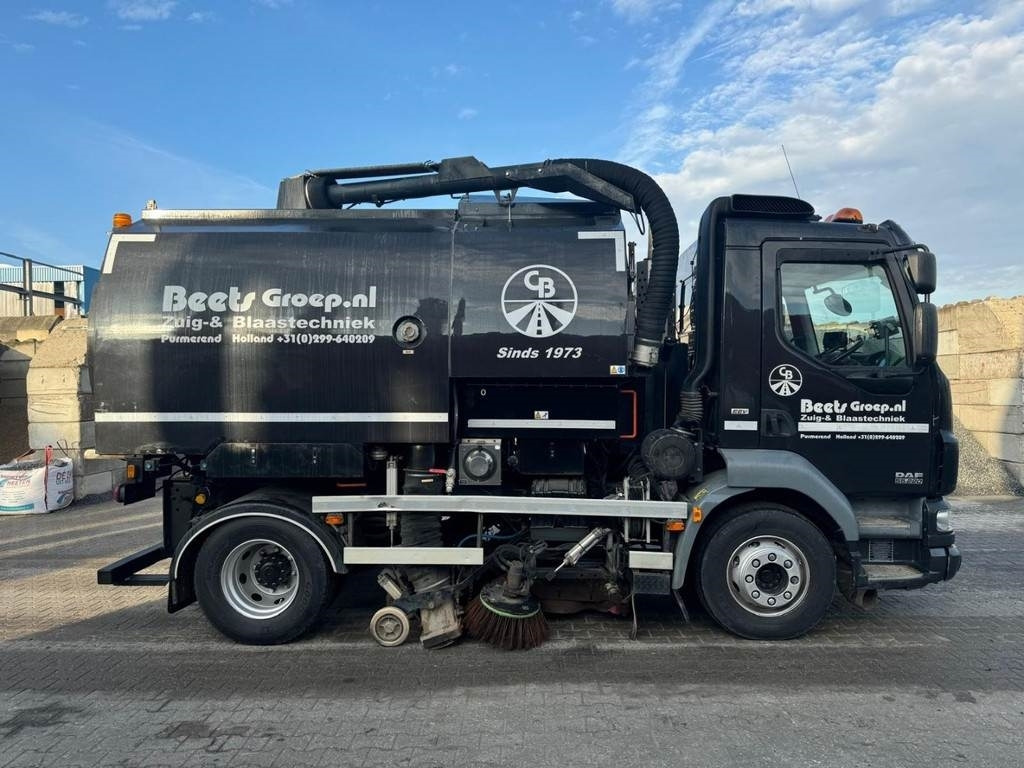 DAF FA LF55 - Barredora vial: foto 5 DAF FA LF55 - Barredora vial: foto 5