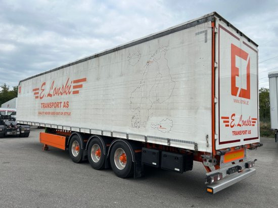 Berger SAPL 24 LTN Light, 5730 kg, 1A lift, 3A gelenkt - Semirremolque lona: foto 4 Berger SAPL 24 LTN Light, 5730 kg, 1A lift, 3A gelenkt - Semirremolque lona: foto 4