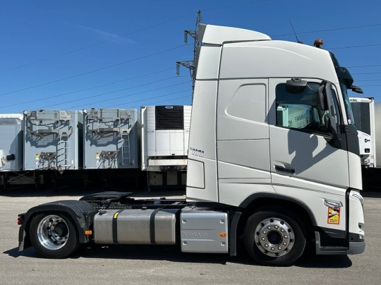 Volvo FH 500 XL, Alufelgen, Standklima, Voll-Luft - Cabeza tractora: foto 4 Volvo FH 500 XL, Alufelgen, Standklima, Voll-Luft - Cabeza tractora: foto 4