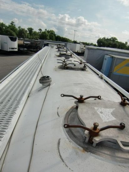 Semirremolque silo Feldbinder KIP 63.3 Siloauflieger,  SAF-Achsen, Alu-Felgen,: foto 13