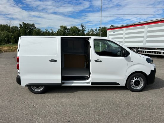 Fiat Scudo (L2) M BlueDHi 120 6-Gang inkl. NOVA - Furgón: foto 4 Fiat Scudo (L2) M BlueDHi 120 6-Gang inkl. NOVA - Furgón: foto 4