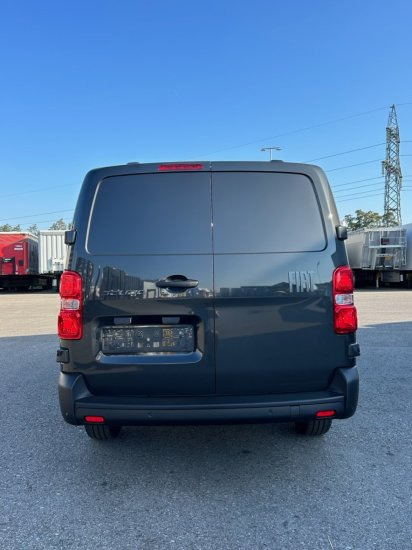 Fiat Scudo Maxi BlueDHi 120 6-Gang - Furgón: foto 5 Fiat Scudo Maxi BlueDHi 120 6-Gang - Furgón: foto 5