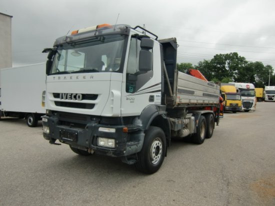 Iveco Trakker KPFC1/2A4_85_1313 Palfinger PK 16502 - Camión volquete, Camión grúa: foto 1 Iveco Trakker KPFC1/2A4_85_1313 Palfinger PK 16502 - Camión volquete, Camión grúa: foto 1