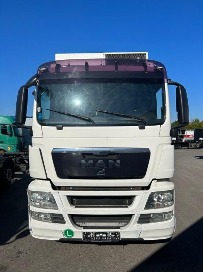 MAN TGS 26.360 6x2 LL, Tiefkühlkoffer Intarder, Liftachse - Camión frigorífico: foto 2 MAN TGS 26.360 6x2 LL, Tiefkühlkoffer Intarder, Liftachse - Camión frigorífico: foto 2