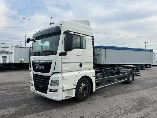 MAN TGX 18.460 XLX, 4x2, Euro 6, Standklima - Camión portacontenedore/ Intercambiable: foto 1 MAN TGX 18.460 XLX, 4x2, Euro 6, Standklima - Camión portacontenedore/ Intercambiable: foto 1