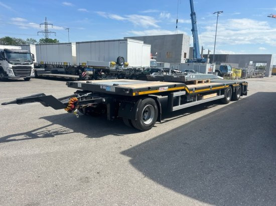 Maxtrailer 600 Tieflader 3-achs Luftgefedert, Elektroaggregat für Rampen - Remolque góndola rebajadas: foto 5 Maxtrailer 600 Tieflader 3-achs Luftgefedert, Elektroaggregat für Rampen - Remolque góndola rebajadas: foto 5