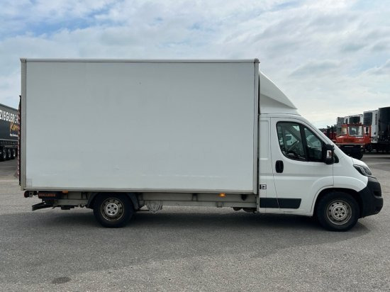 Peugeot Boxer, Koffer mit Hebebühne/LBW - Furgoneta caja cerrada: foto 4 Peugeot Boxer, Koffer mit Hebebühne/LBW - Furgoneta caja cerrada: foto 4