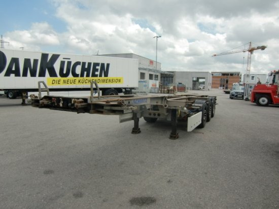 Schmitz Containerchassi 3-achsig SCF 24G45 Slider - Semirremolque portacontenedore/ Intercambiable: foto 1 Schmitz Containerchassi 3-achsig SCF 24G45 Slider - Semirremolque portacontenedore/ Intercambiable: foto 1