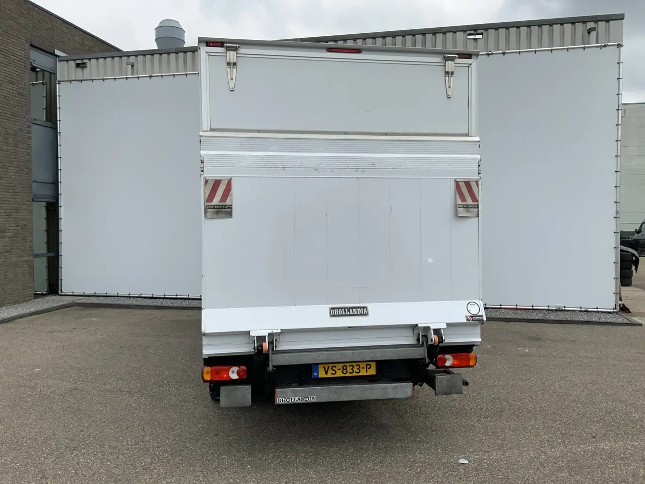 Fiat Ducato 35H 2.3 MultiJet L3H1 Meubelbak & Lift & Zijdeur A - Furgoneta caja cerrada: foto 2 Fiat Ducato 35H 2.3 MultiJet L3H1 Meubelbak & Lift & Zijdeur A - Furgoneta caja cerrada: foto 2