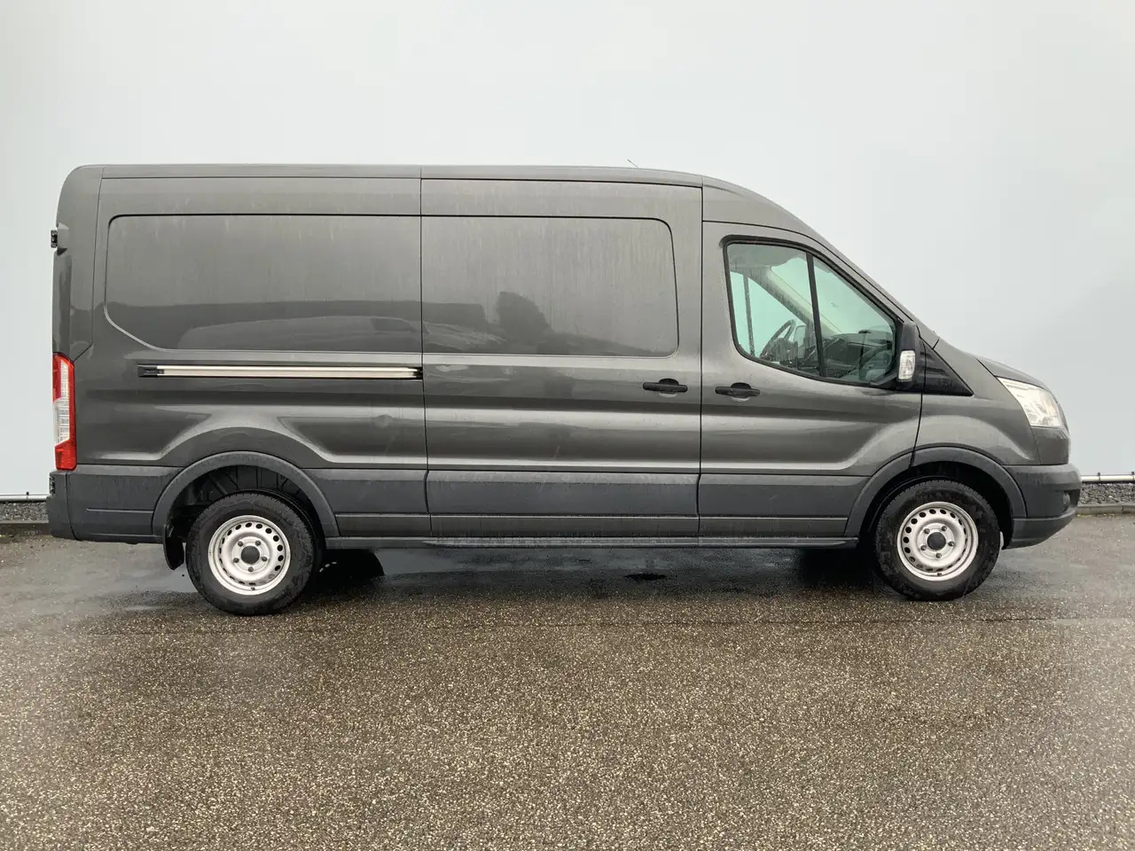 Ford Transit 330 2.2 TDCI L3H3 Ambiente Airco 3 Zits Euro 5 - Furgón: foto 3 Ford Transit 330 2.2 TDCI L3H3 Ambiente Airco 3 Zits Euro 5 - Furgón: foto 3