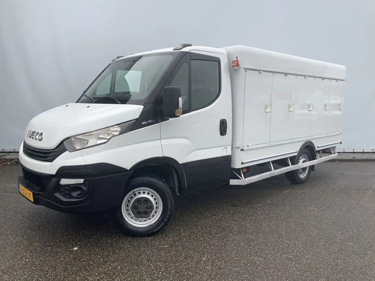 Iveco Daily 35S12 2.3 345 vries Auto 40 gr onder nul. 10 Deure - Furgoneta frigorifica: foto 1 Iveco Daily 35S12 2.3 345 vries Auto 40 gr onder nul. 10 Deure - Furgoneta frigorifica: foto 1